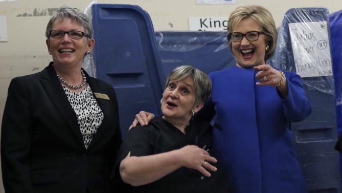 hey-neckbeards-who-are-these-bull-dykes-with-hillary.jpg